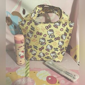 NIP- Large Hello Kitty Insulated Lunch Tote Bag Bundle.